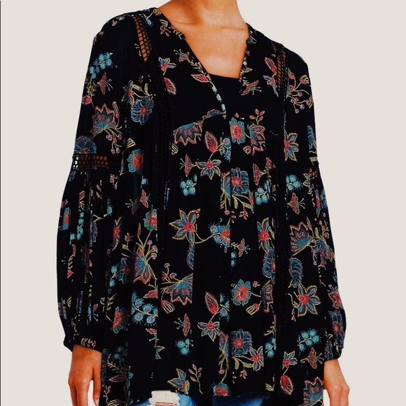 Free People Tops - ⚡️Free People dark flower ruffle tunic